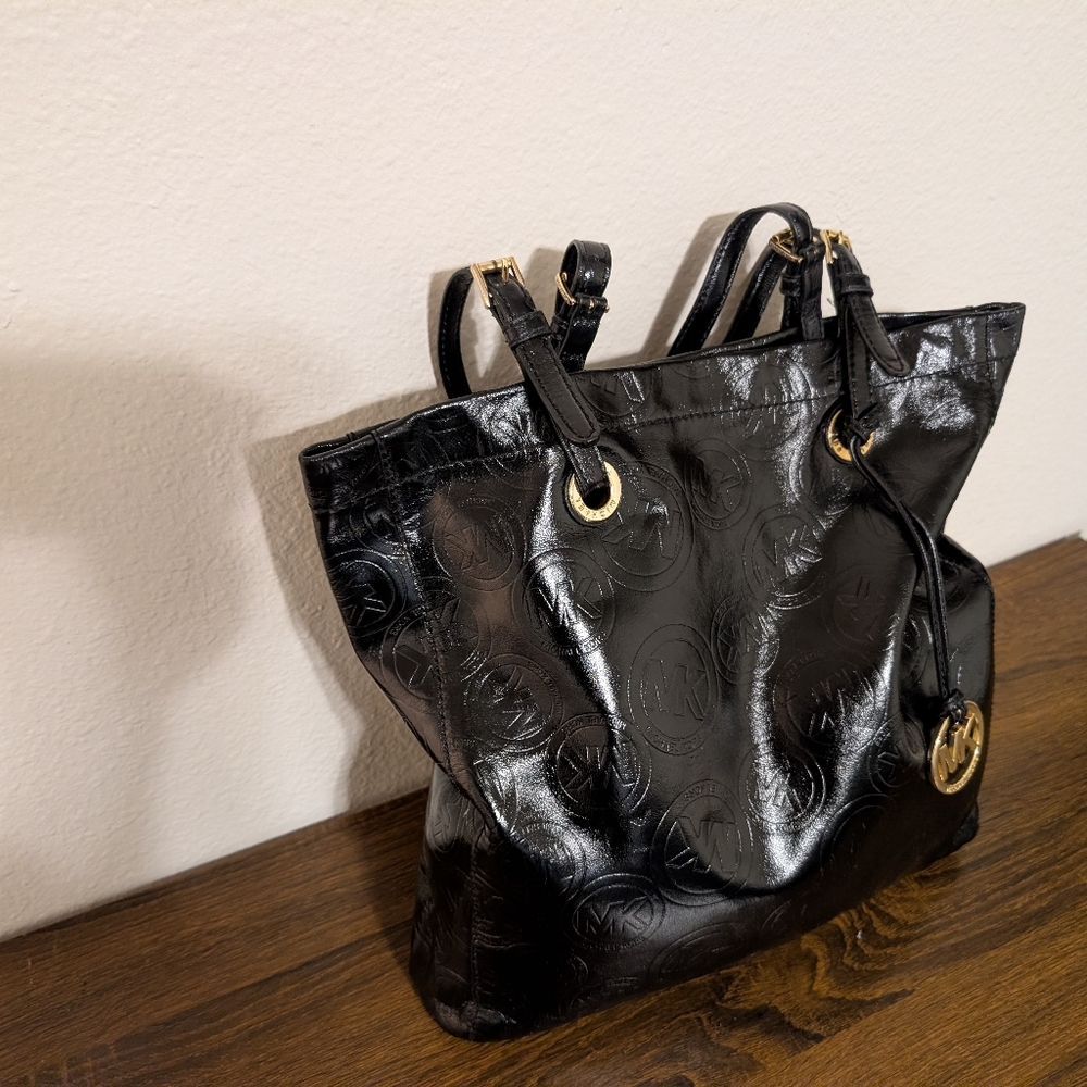 Michael Kors Glossy Black Patent Leather Web Logo Mirror Jet Set Tote